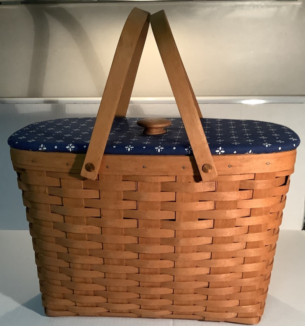 Longaberger 1991 Magazine Basket with Lid - up