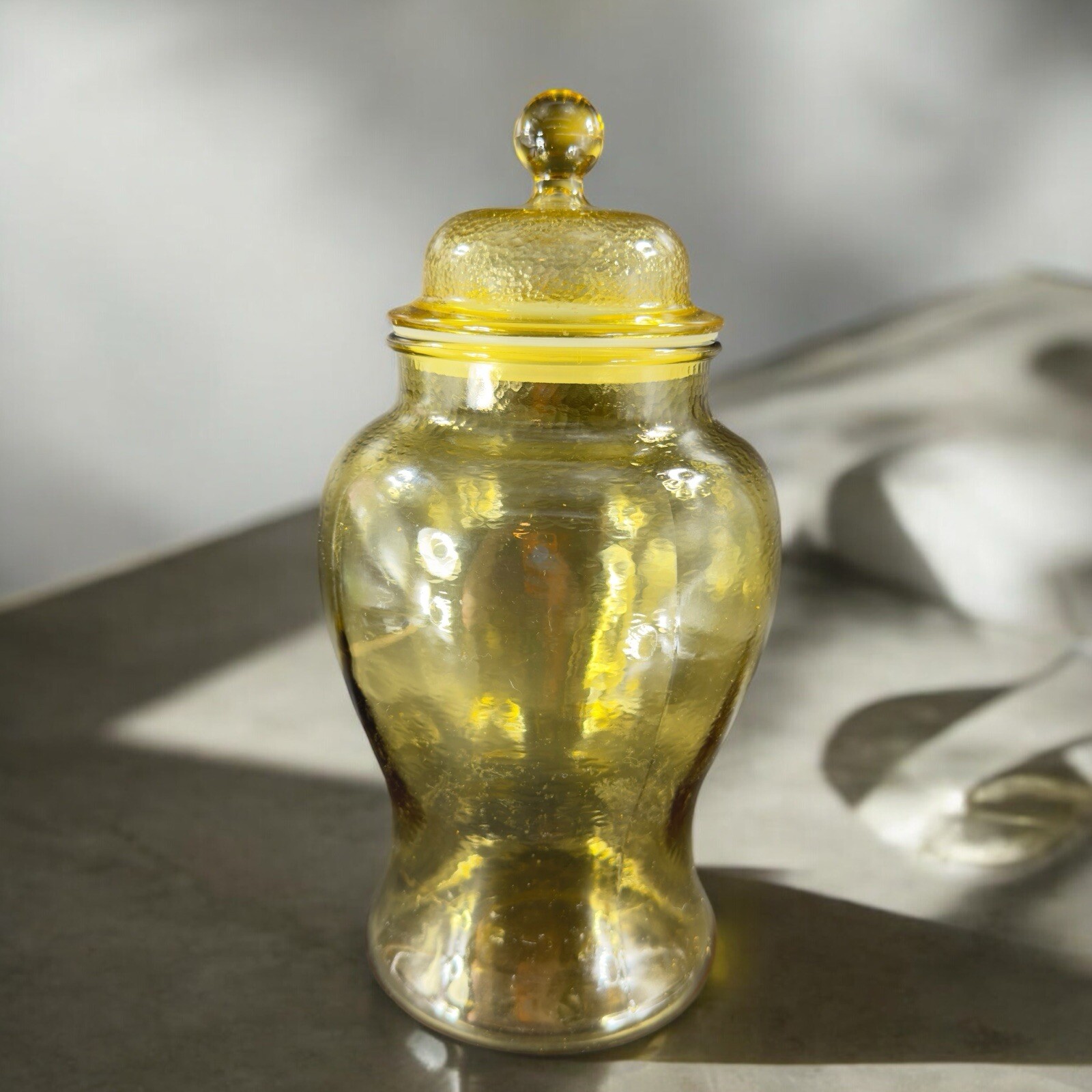 Vintage Indiana Glass Amber Yellow Glass Apothecary Jar Canister With Lid VTG Vintage Indiana Glass Amber Yellow Glass Apothecary Jar Canister With Lid VTG