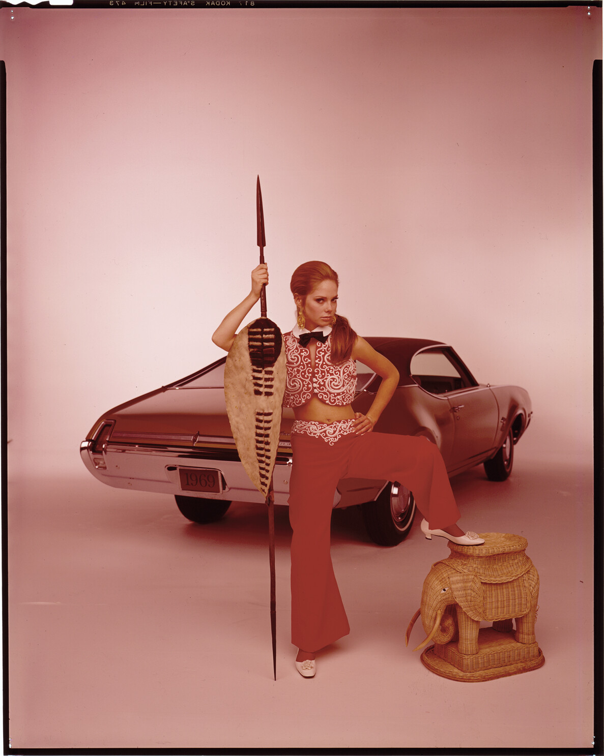 1969 Oldsmobile Cutlass automobile car advertising OLD PHOTO 4