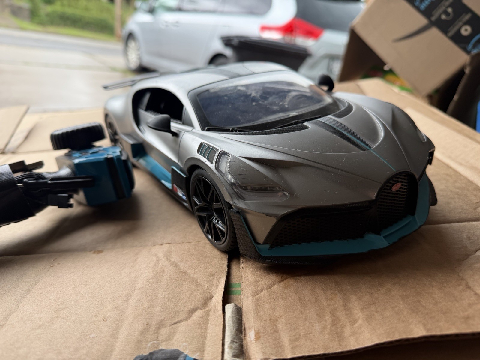 MIEBELY Remote Control Car, Bugatti Divo 1/12 Scale Rc Cars 12Km/h, 2.4Ghz Li... MIEBELY Remote Control Car, Bugatti Divo 1/12 Scale Rc Cars 12Km/h, 2.4Ghz Li...