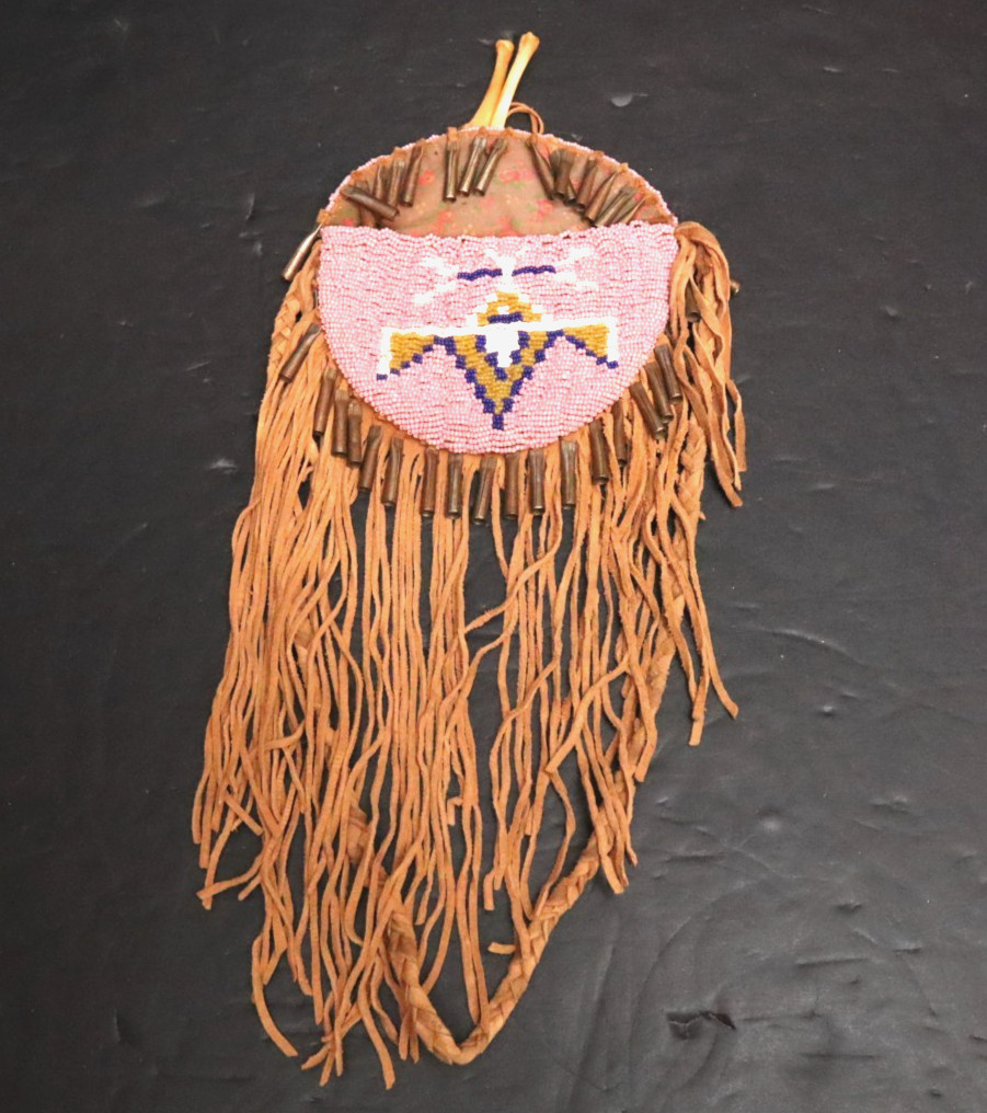 ATQ Native American Plains Indian Sioux Lakota Beaded Bag Pouch W Cones ATQ Native American Plains Indian Sioux Lakota Beaded Bag Pouch W Cones