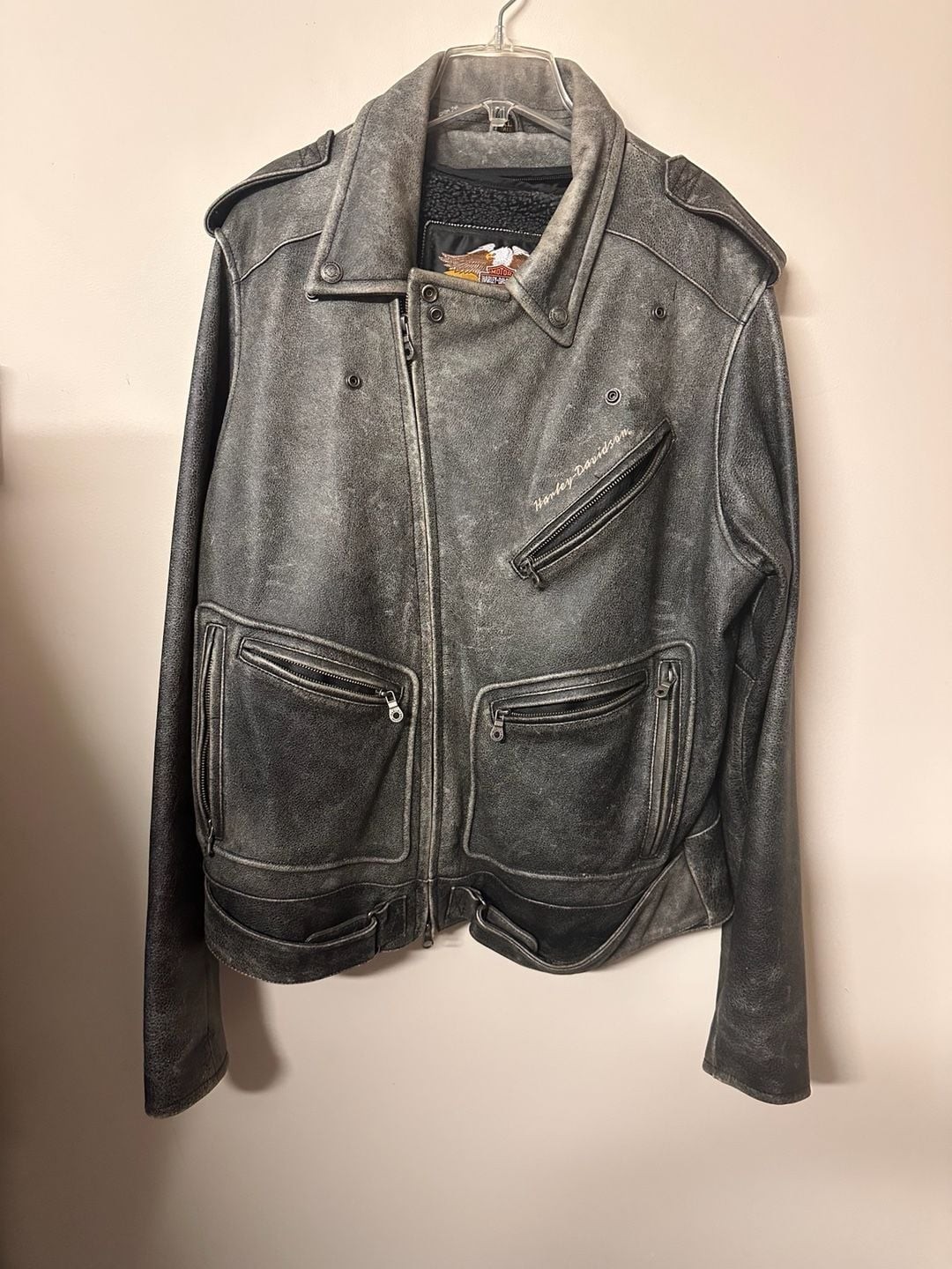 Harley Davidson XL Tall Distressed Leather Motorcycle Jacket Eagle Legendary