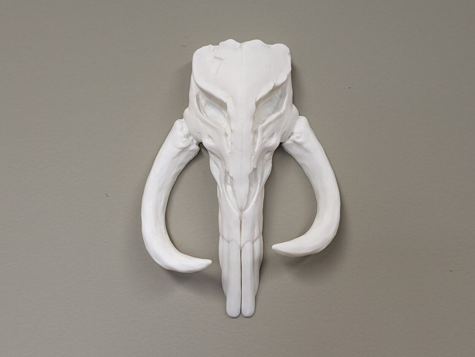 Mythosaur Skull Hanging Wall Art Star Wars Mandalorian Decoration 3D Printed