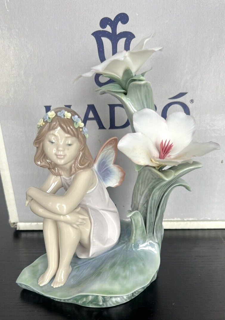 lladro figurine Lakeside Daydream 6644 Fairy butterfly wings retired n Box AS IS