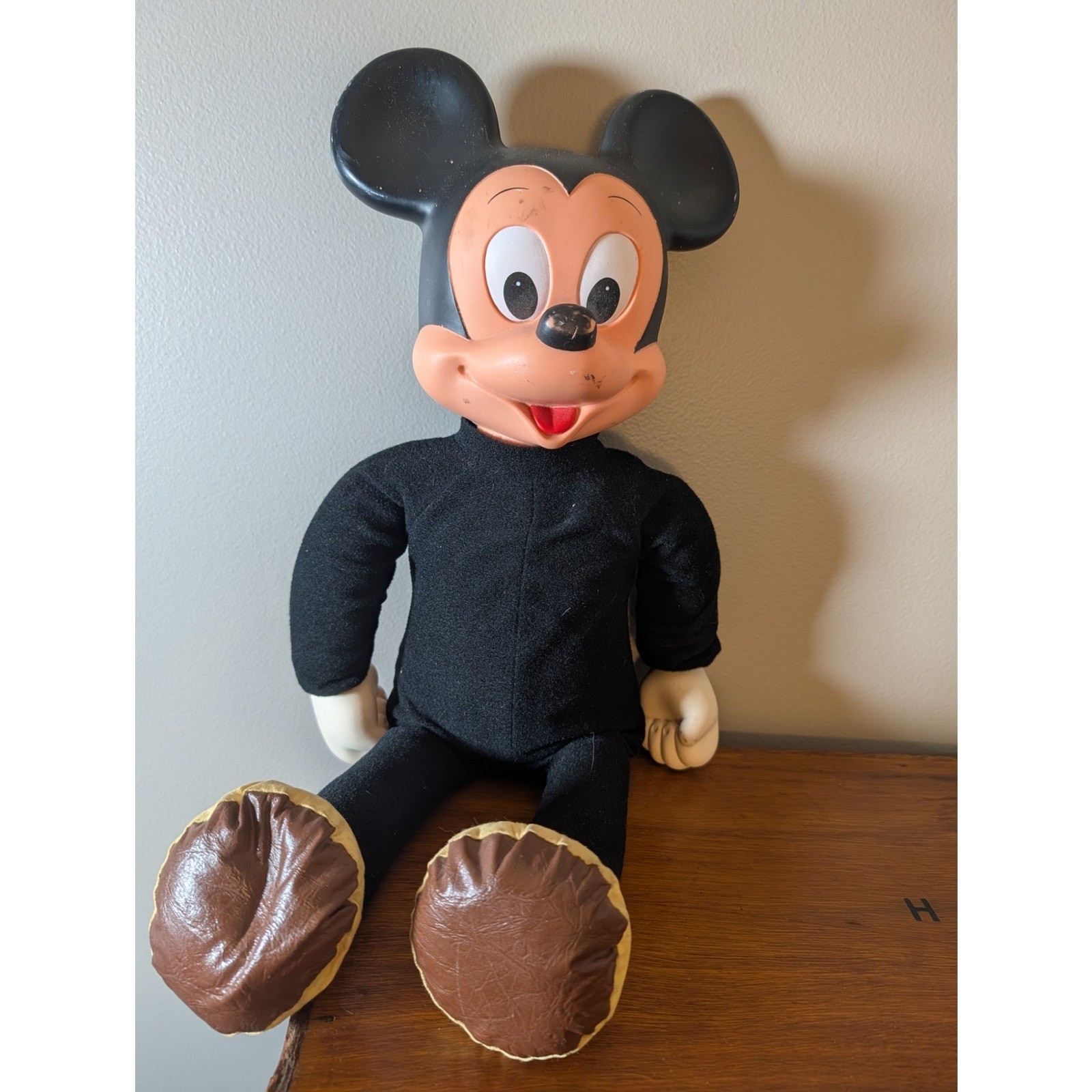 Vintage 1970s Hasbro Marching Mickey Mouse Walt Disney Productions Hong Kong Vintage 1970s Hasbro Marching Mickey Mouse Walt Disney Productions Hong Kong
