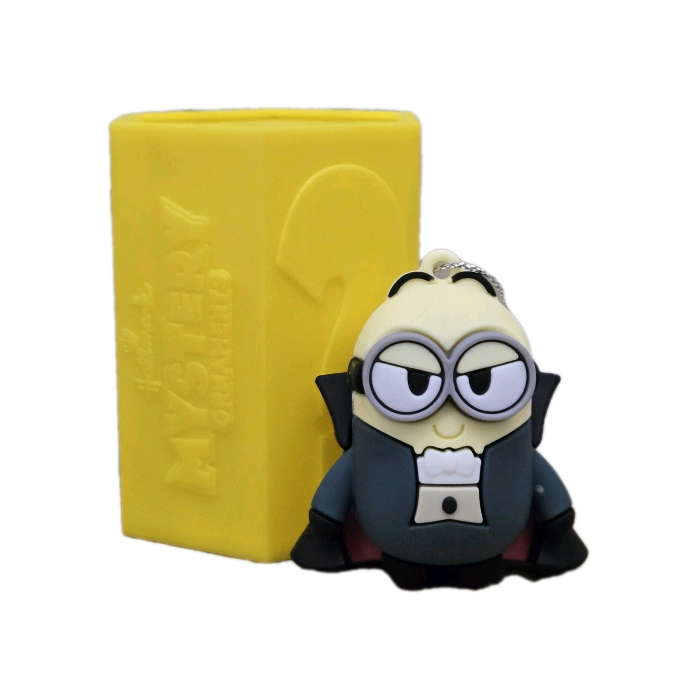Hallmark Illumination\'s MINIONS DAVE DRACULA VAMPIRE *RARE* Halloween Ornaments Hallmark Illumination\'s MINIONS DAVE DRACULA VAMPIRE *RARE* Halloween Ornaments