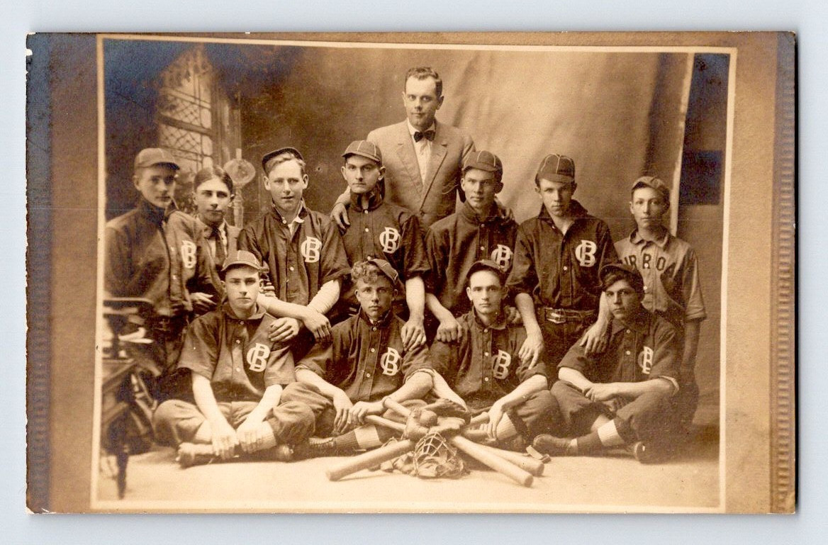 RPPC 1909. BURR OAK, MICHIGAN, BASEBALL TEAM. POSTCARD RPPC 1909. BURR OAK, MICHIGAN, BASEBALL TEAM. POSTCARD