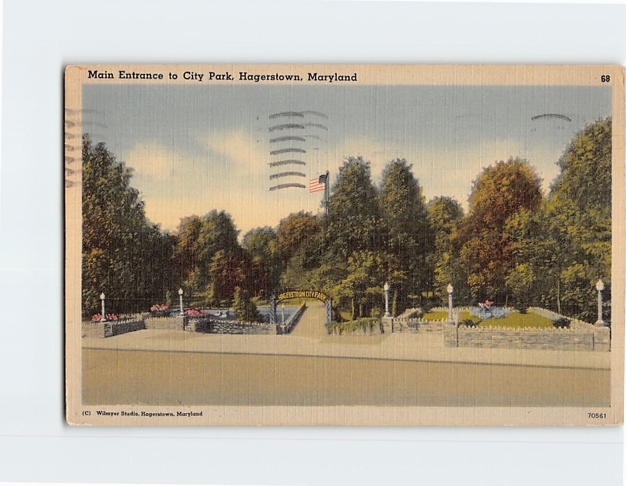 Postcard Entrance to City Park Hagerstown Maryland USA