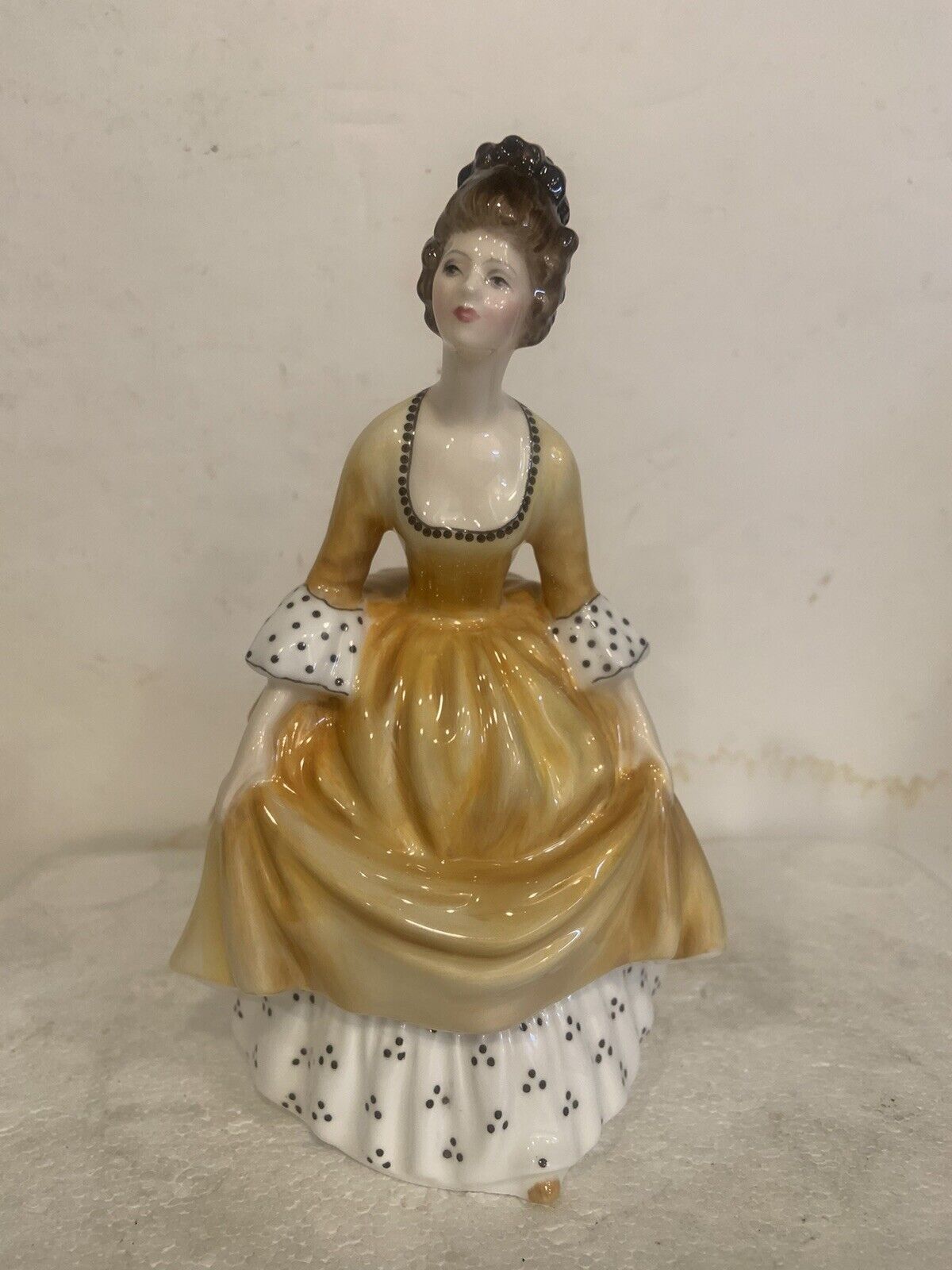 Vintage Royal Doulton Coralie Figurine #HN2307 RARE Perfect Condition See Photos