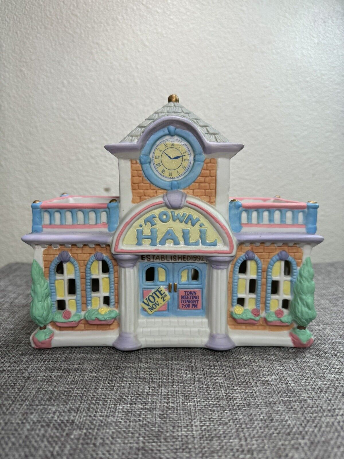 Cottontale Lane Town Hall 1995 Midwest of Cannon Falls 12300-3 NO LIGHT Vintage