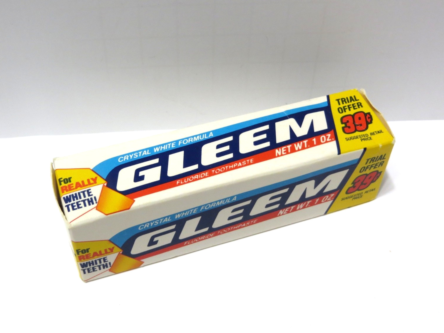 Sealed Vintage 1980's GLEEM Flouride Toothpaste 1 oz Tube Collecter's item Sealed Vintage 1980's GLEEM Flouride Toothpaste 1 oz Tube Collecter's item