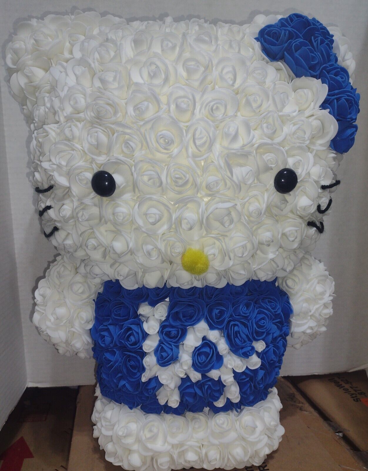 Costum 16 inch Tall L.A Dodgers Hello Kitty Made out of Foam Rose Flowers