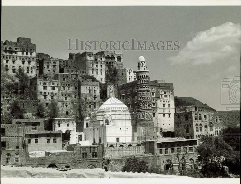 1982 Press Photo The ancient village of Tilba in Yemen - afx11847