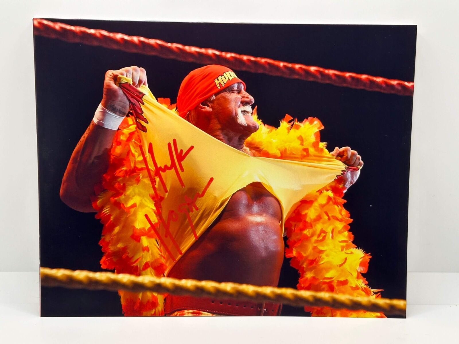 Hulk Hogan Red Signature Signed Autographed Photo Authentic 8X10 COA