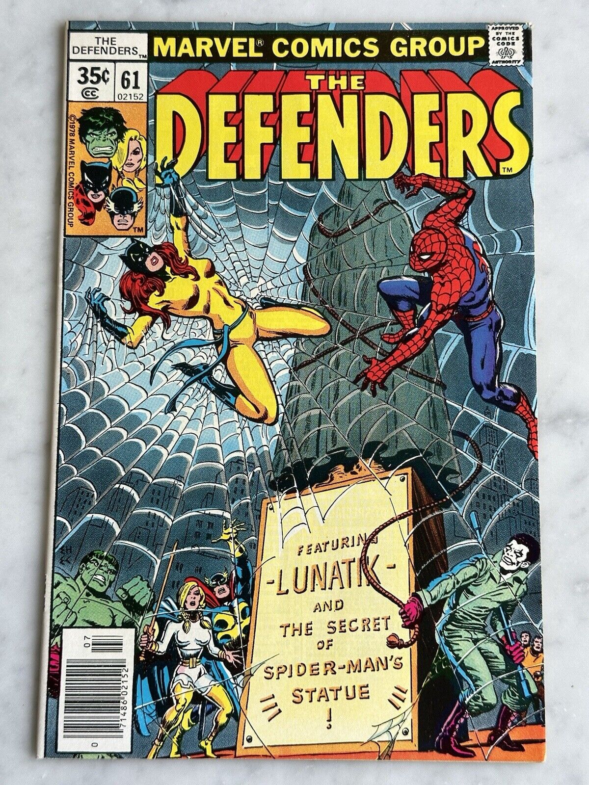 Defenders #61 w/ Spider-Man VF/NM 9.0 - Buy 3 for  (Marvel, 1978)