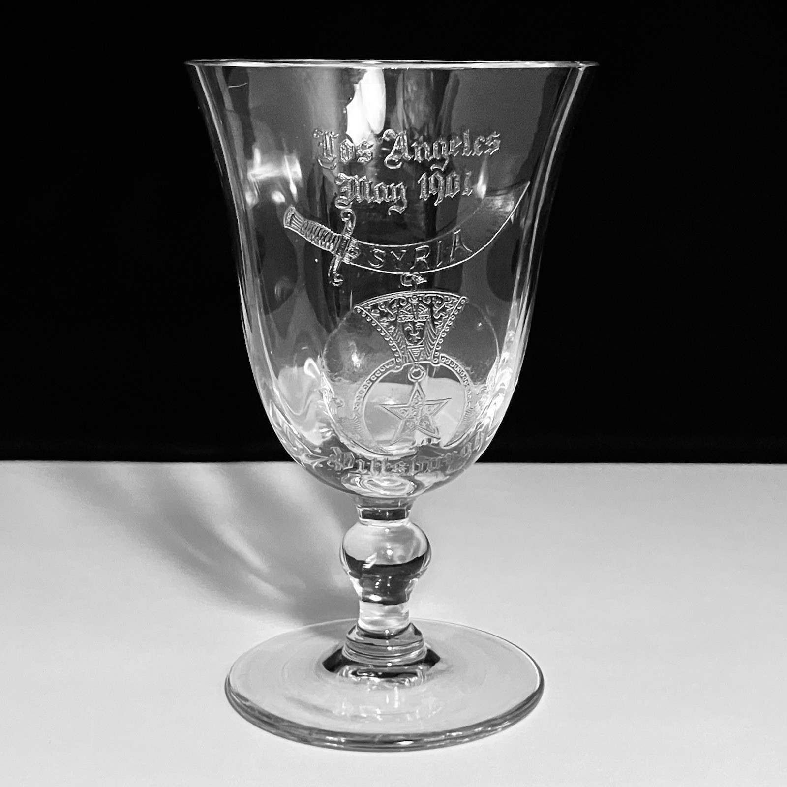 1907 SHRINERS L.A. CONVENTION / Pittsburgh Syria Order ETCHED GLASS / Rim Chips
