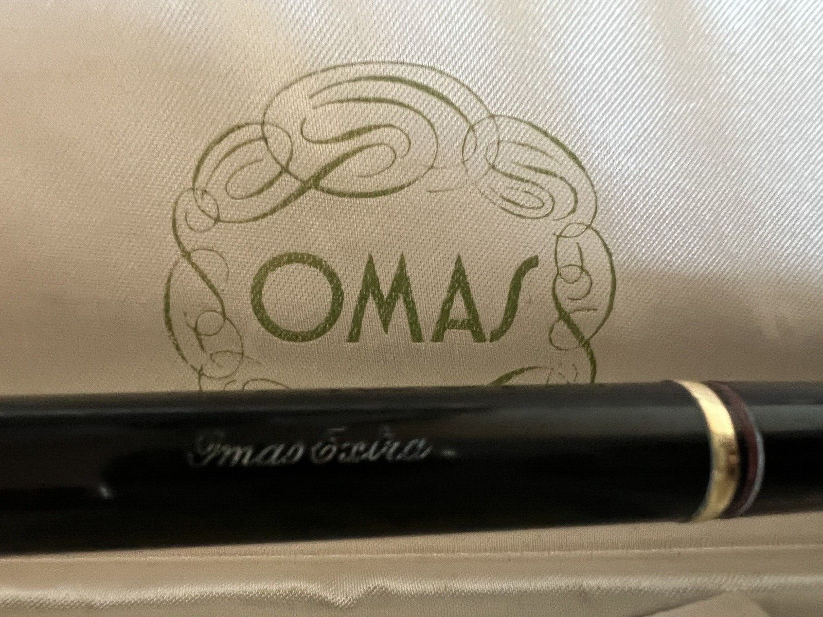 Omas Extra Pen Sphere Penholder Black Border Red With Support Marking Vintage