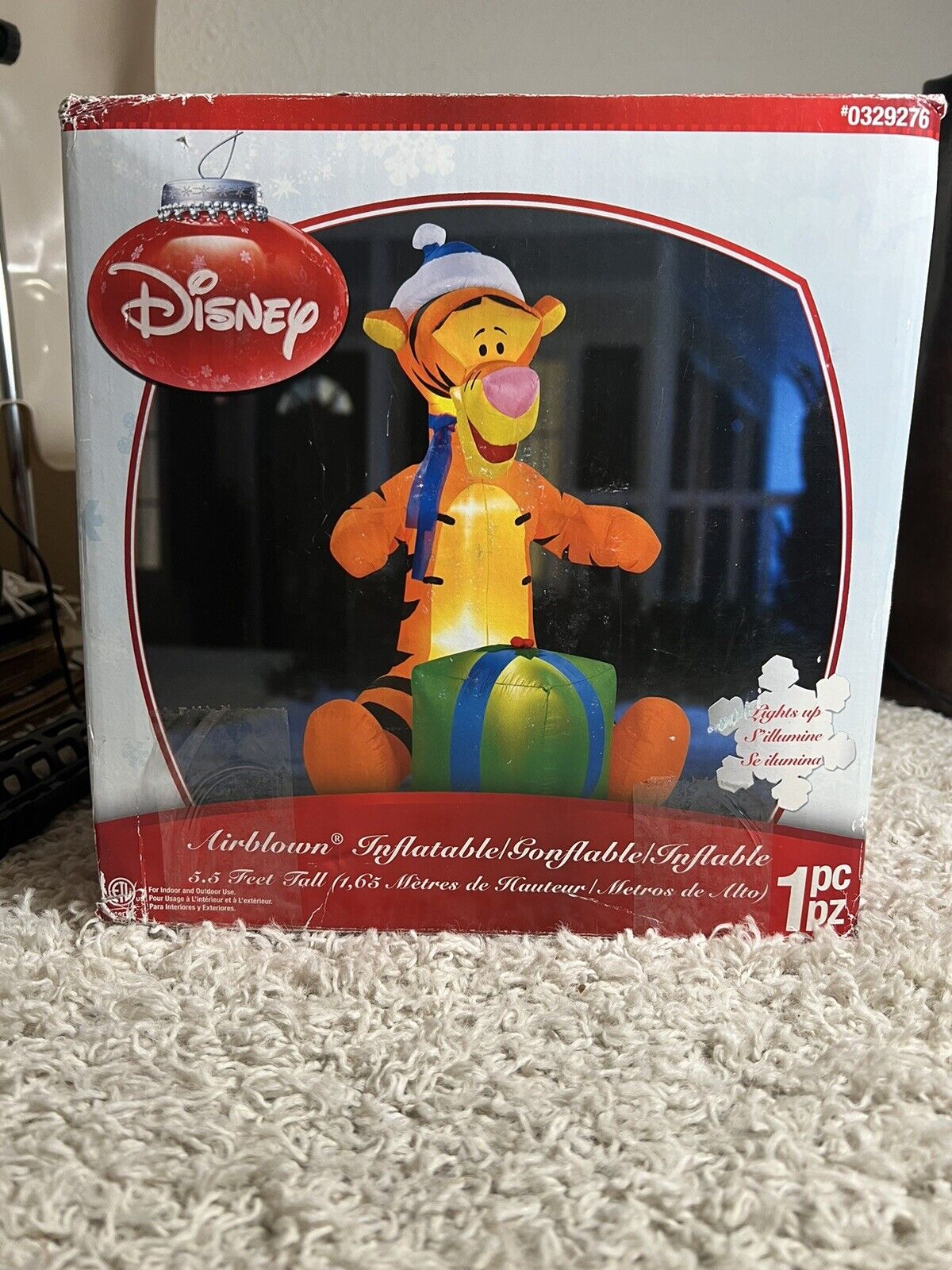 Gemmy 5.5'  Disney  Airblown Tigger Wearing Santa Hat Christmas Gift Inflatable