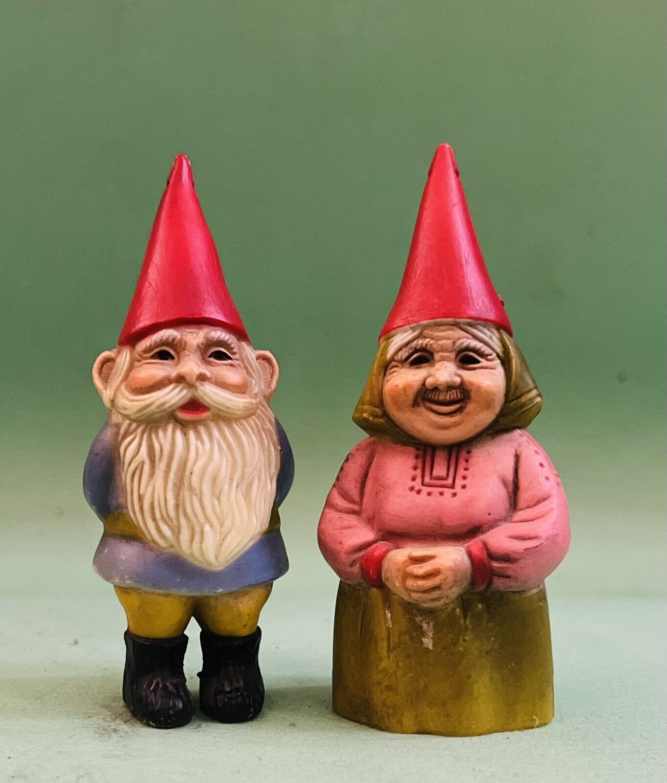 1980 David The Gnome and Wife Lisa 3.5” Unieboek PVC Plastic Figures