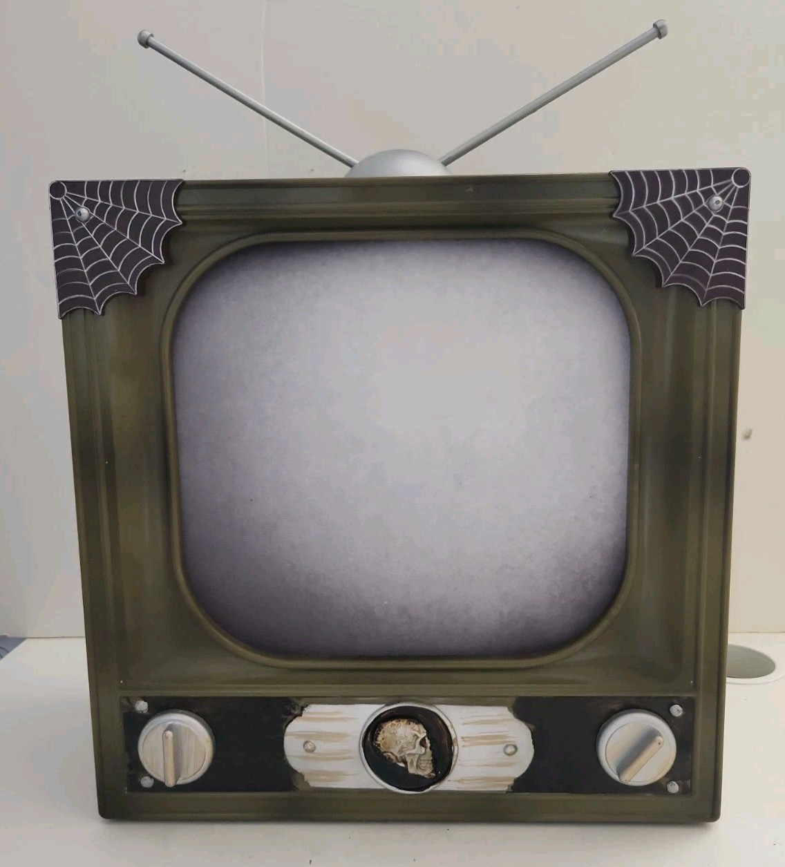 Tekky Haunted Terror TV Halloween Prop Animated rare Motion Activated Tekky Haunted Terror TV Halloween Prop Animated rare Motion Activated