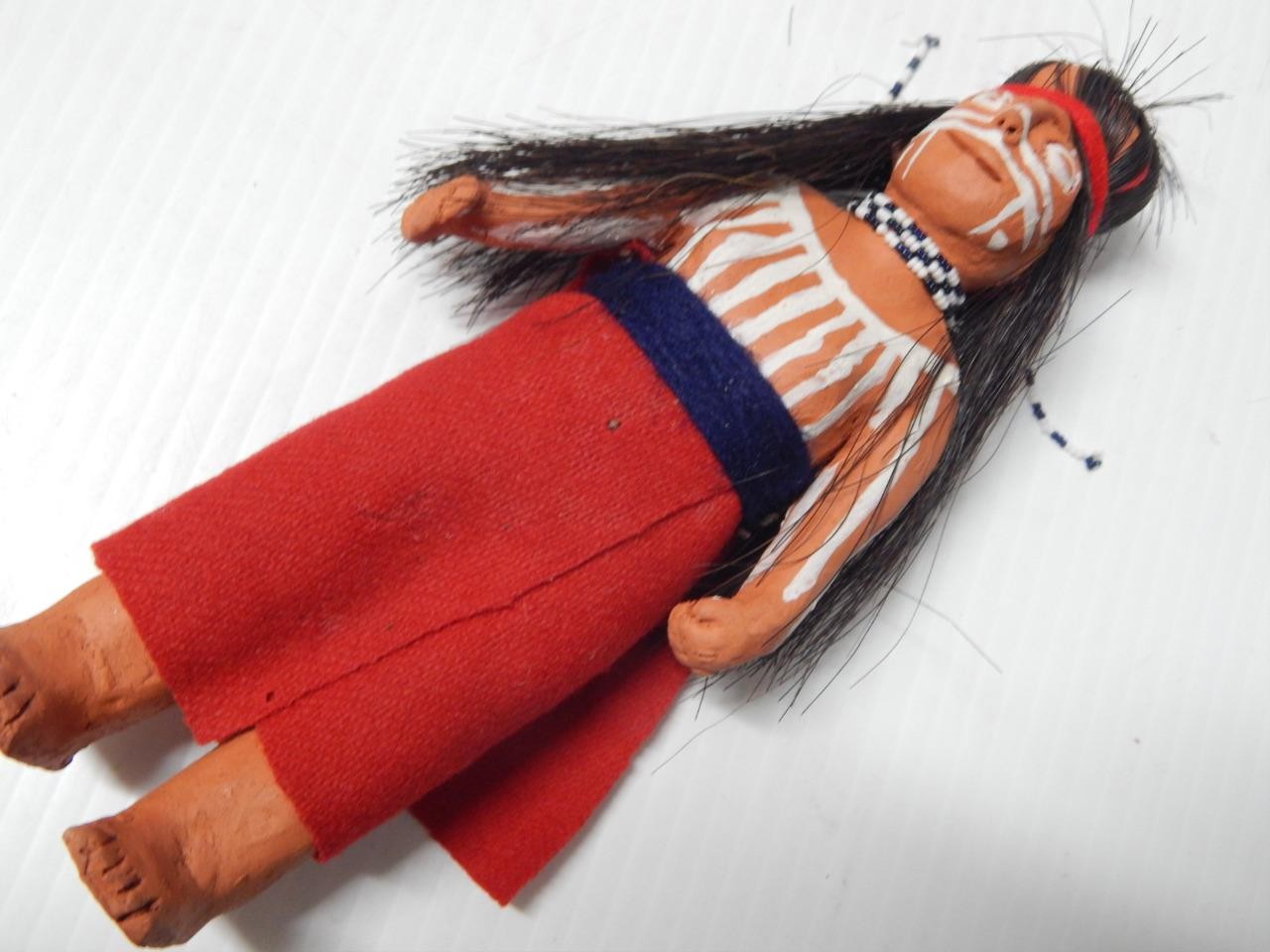 VINTAGE YUMA / MOHAVE INDIAN FEMALE POTTERY DOLL - MINT - poss: Elmer Gates