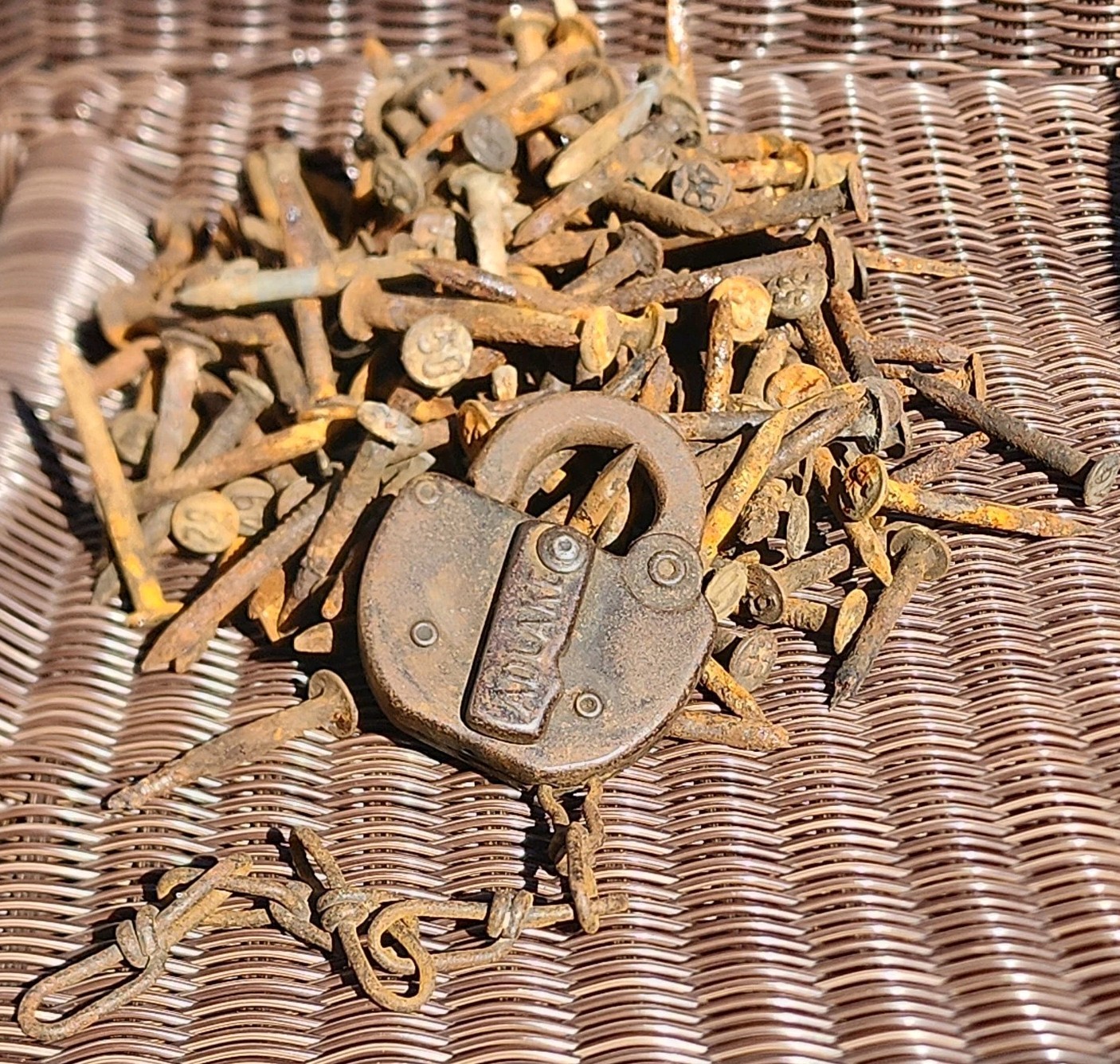 lot of Vintage Antique Dated Railroad Nails Variety 40' 50's 7+ LB 1920' Lock lot of Vintage Antique Dated Railroad Nails Variety 40' 50's 7+ LB 1920' Lock
