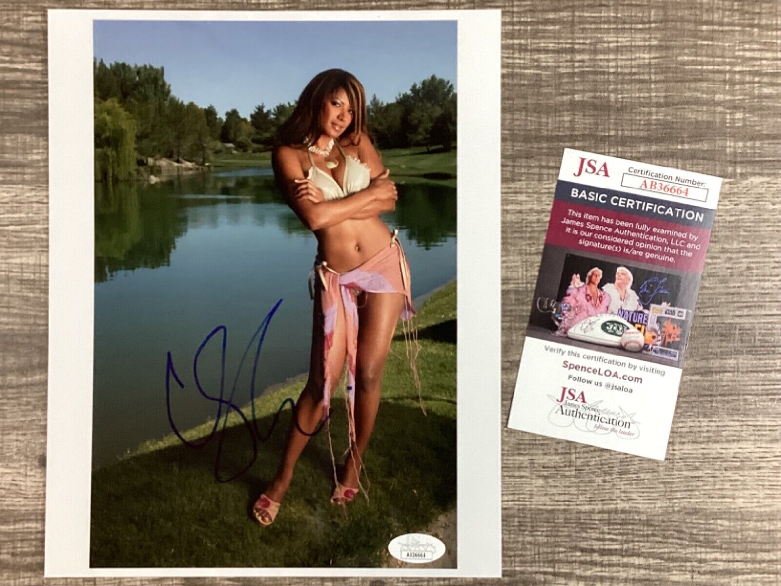 (SSG) Hot & Sexy TRACI BINGHAM Signed 8X10 Color Photo \