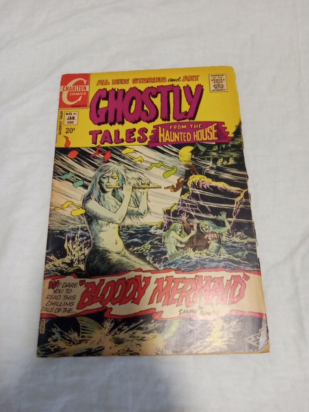 GHOSTLY TALES # 91 (Jan 1972) CHARLTON COMICS 'Bloody Mermaid' Vintage Horror