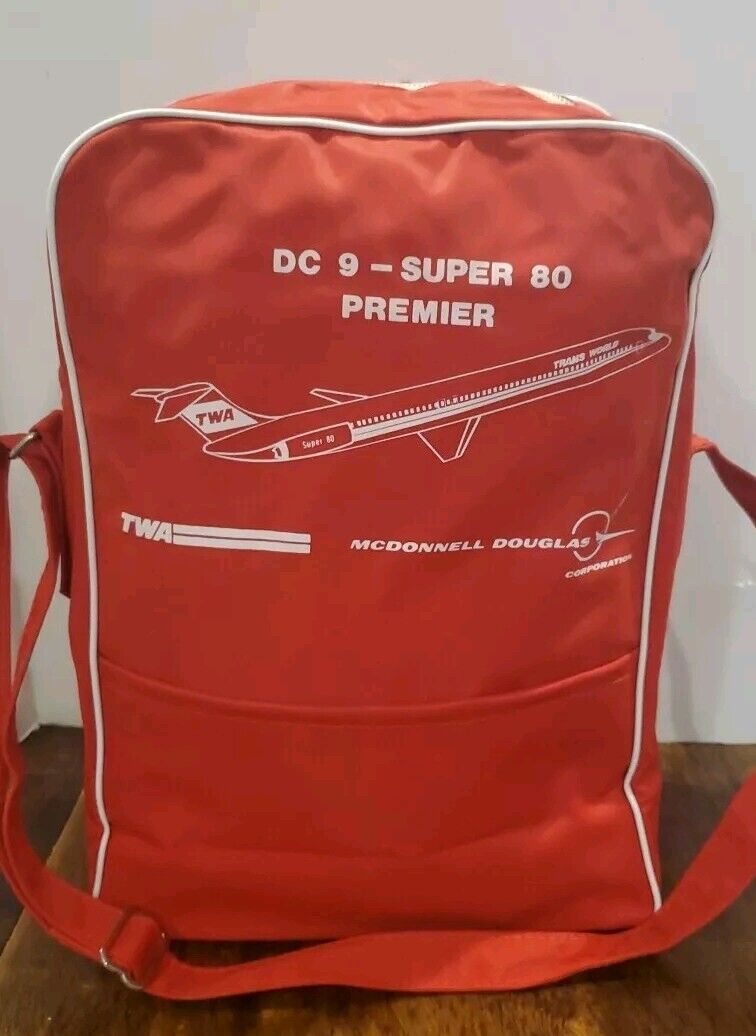 Vintage TWA Carry On Travel Tote Shoulder Bag Red Vinyl McDonnell Douglas DC-9 