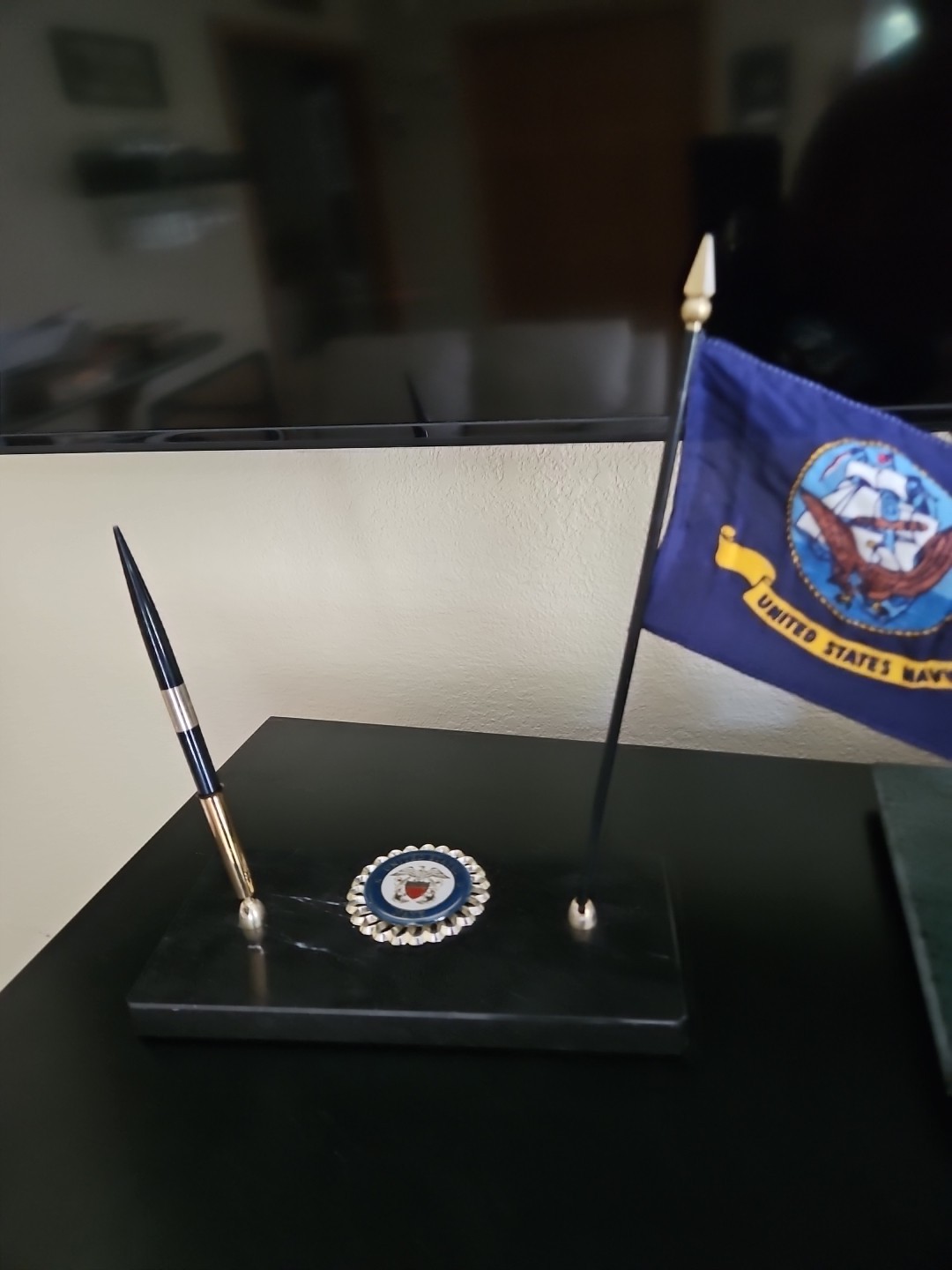 U.S  Navy Desk Pen Flag 1970\'s