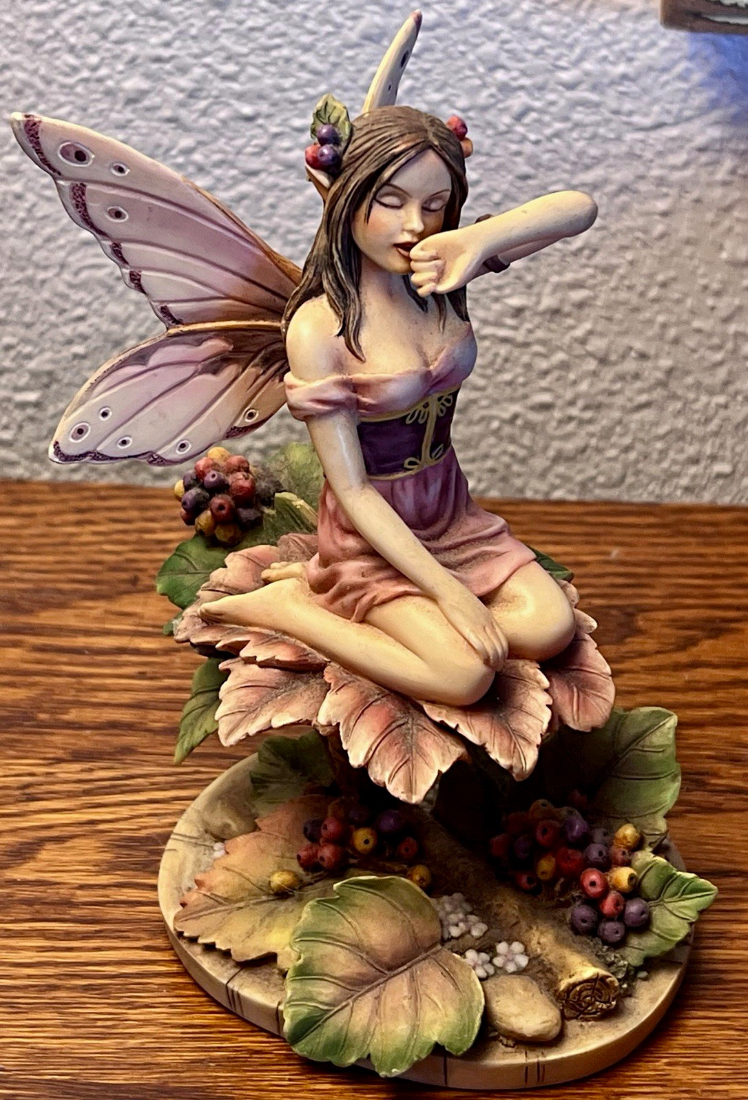 The Fairy Site Autumn Morning Retired Fairy Figurine Linda Ravenscroft 1108/4800