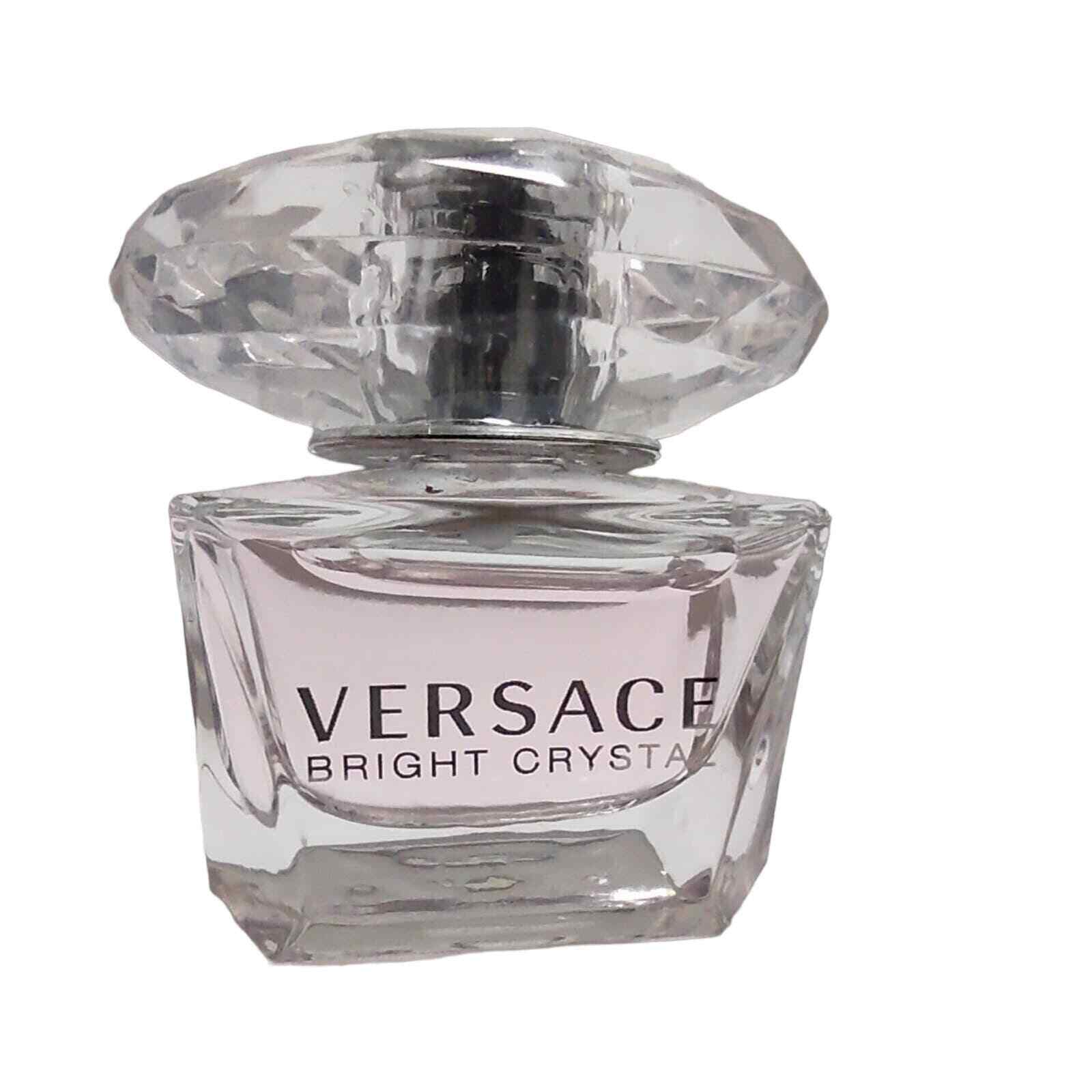 Versace women\'s Bright Crystal mini .17 Fl oz Eau De Parfum
