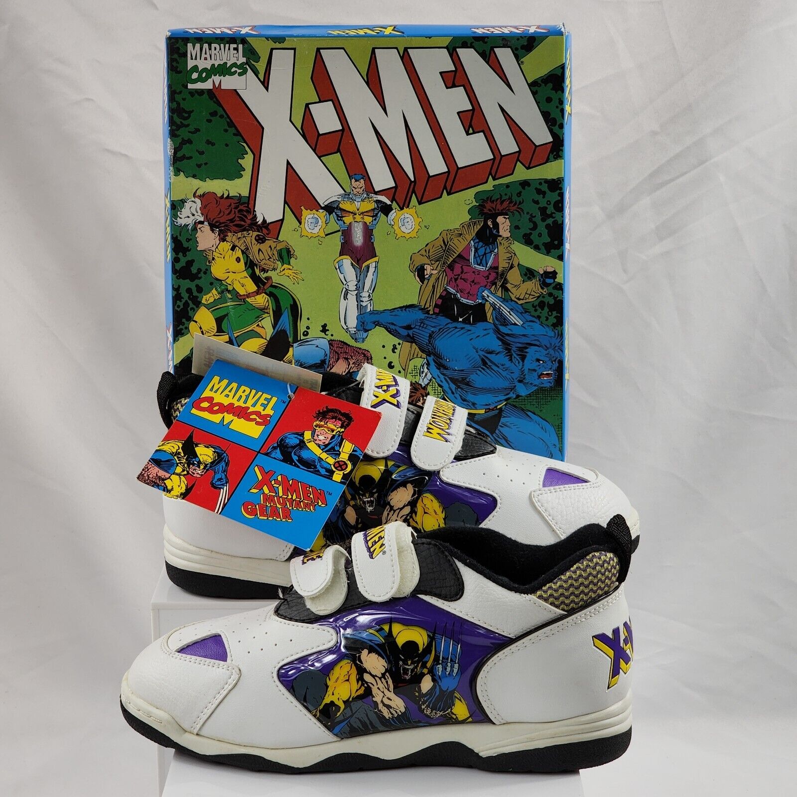 Vtg X-Men Wolverine Mutant Gear Youth Size 2 Shoes Sneakers Marvel Comics 1993