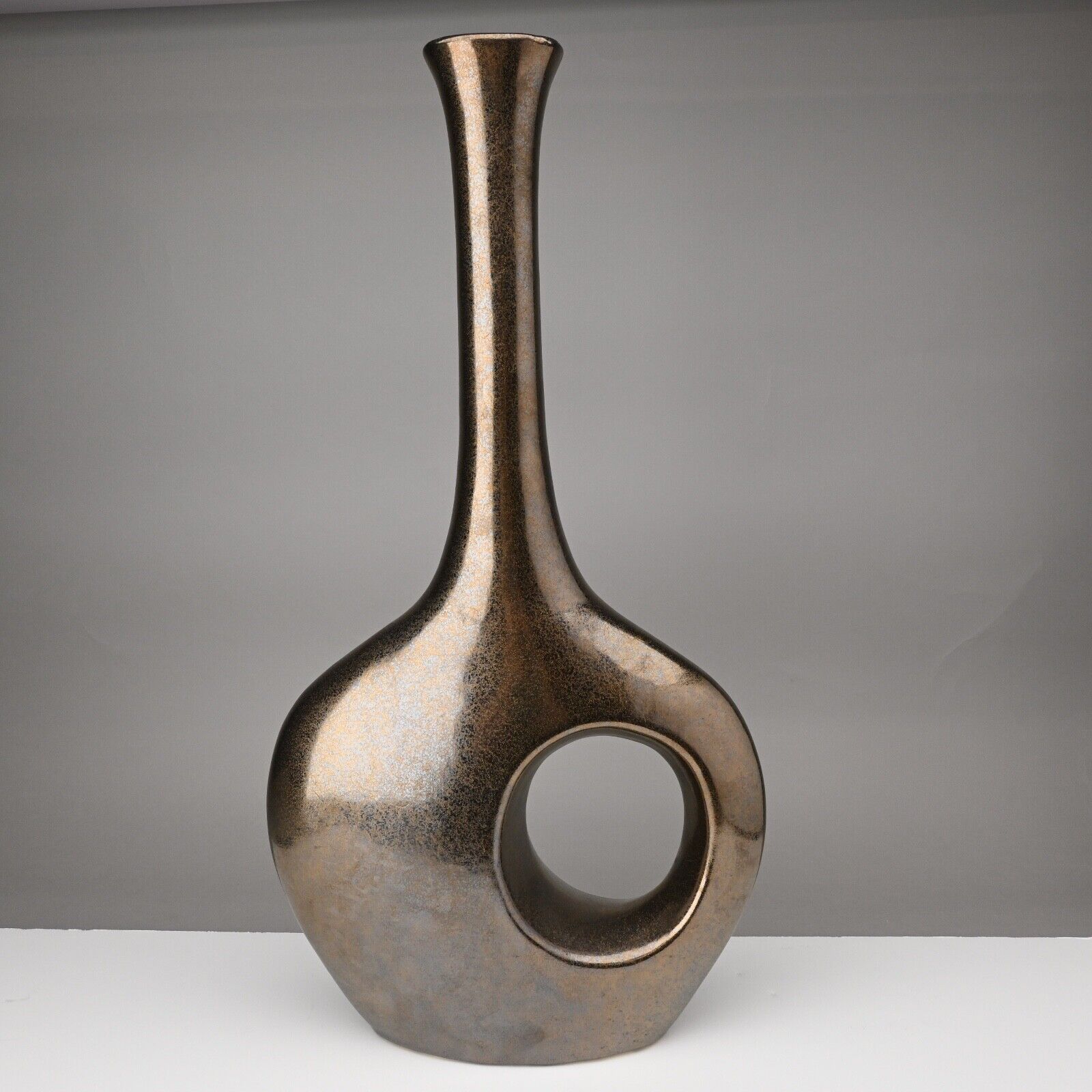 Stunning Tall Bronze Carolyn Kinder 2008 Vase centerpiece 21 in