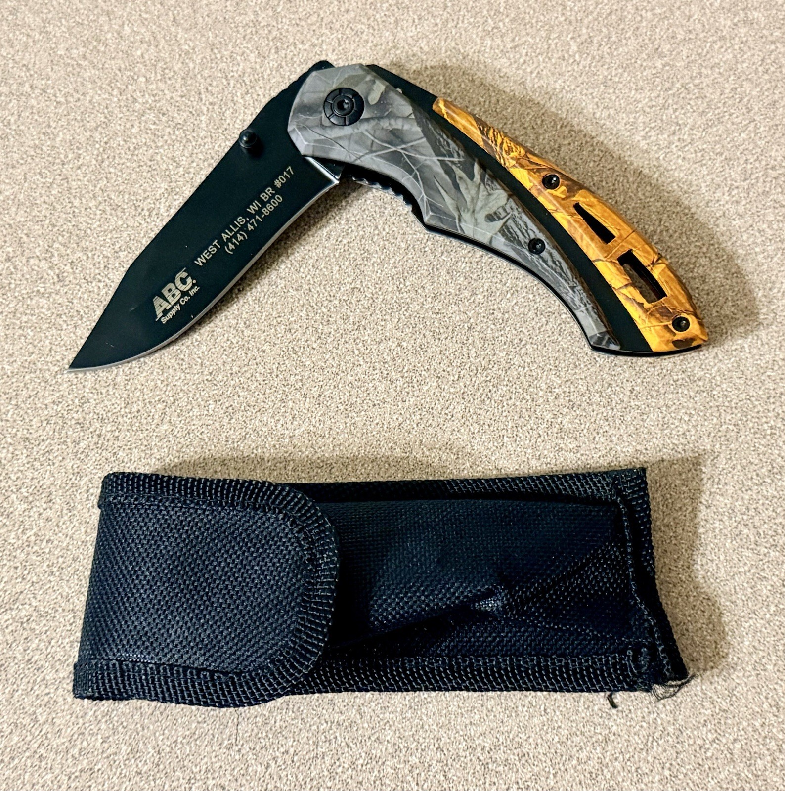 Casselman Folding Pocket Knife ABC Supply Co West Allis WI Camo Handle Blk Blade