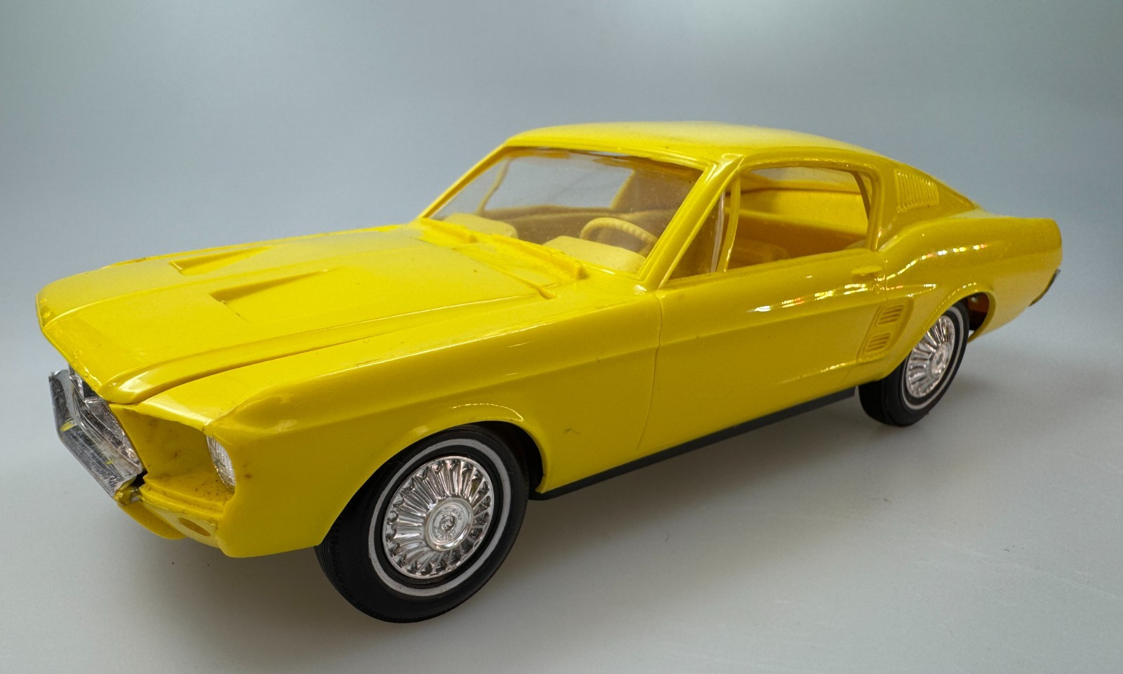 AMT 1967 Ford Mustang Friction Drive, Ford Dealership Promo 1/25 Very Good Cond.
