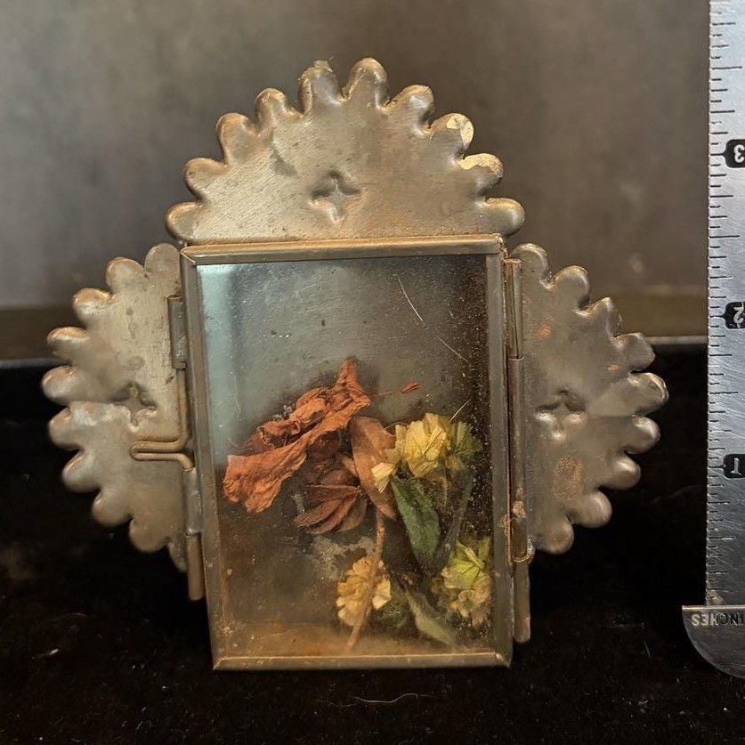 Vintage Mexican Tin Nicho Shadowbox Small Folk Art Shrine with Dried Flowers Vintage Mexican Tin Nicho Shadowbox Small Folk Art Shrine with Dried Flowers