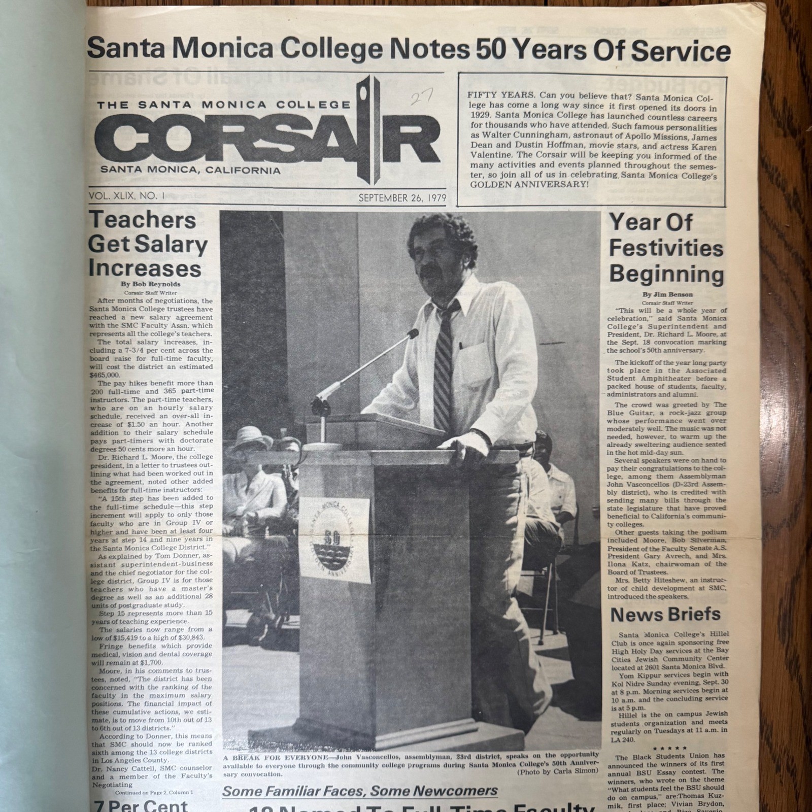Vintage 1979-1982 SMC Corsair Newspapers Bound Archive Santa Monica College CA