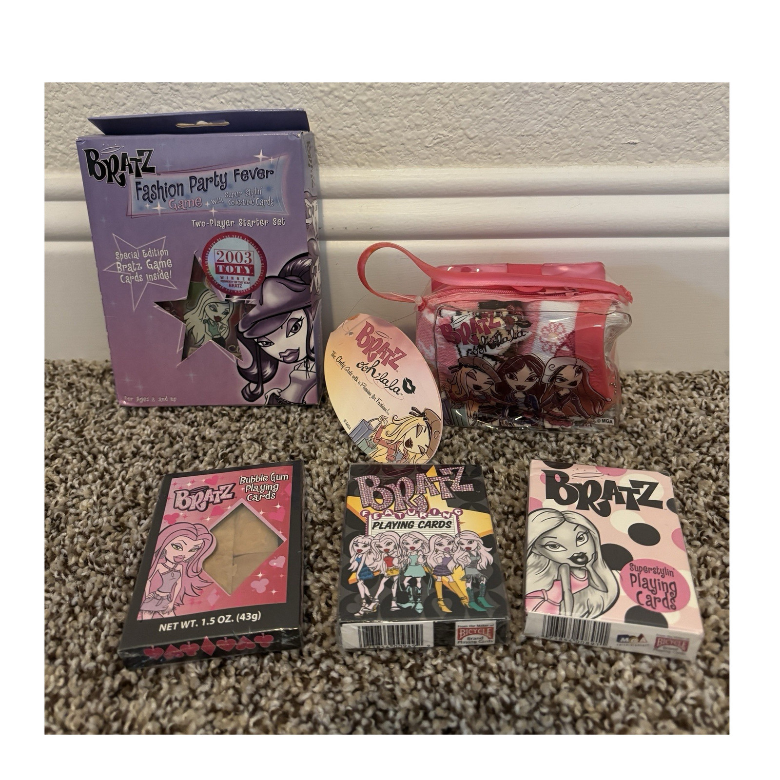 Bratz Fashion Party Fever Game & 3 Bratz Playing Cards Lot 2 Socks w/Bracelet