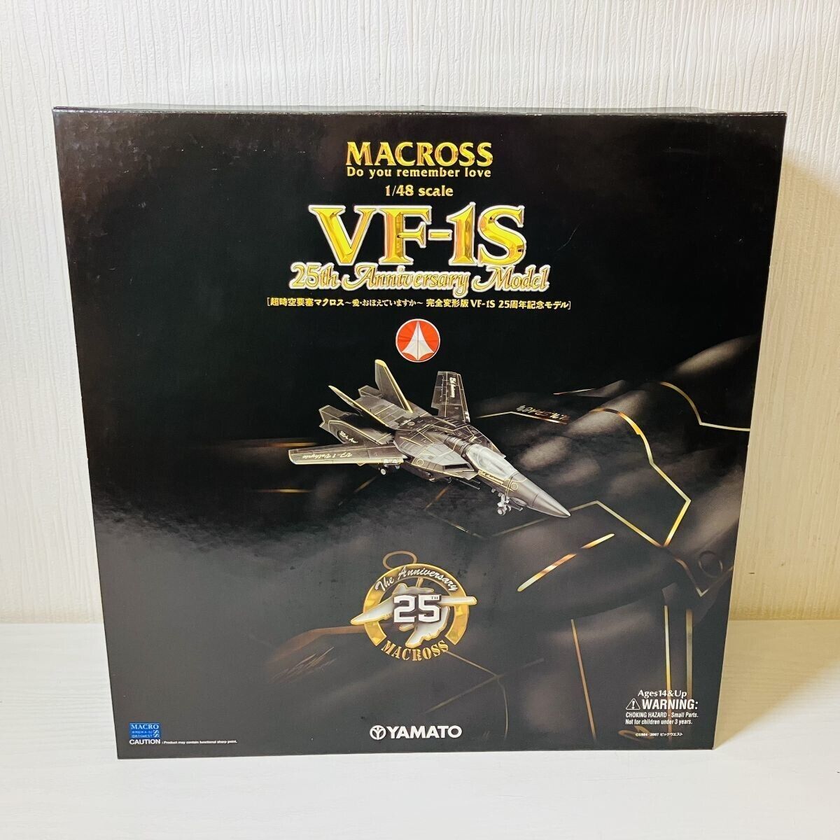 Yamato Macross VF-1S 1/48 25th Anniversary Model Action Figure