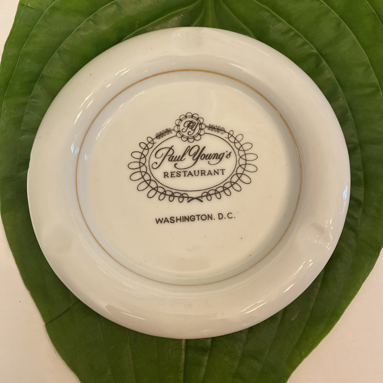 VTG 1960s Ceramic Advertising Ashtray Paul Young’s Restaurant Washington DC  JFK