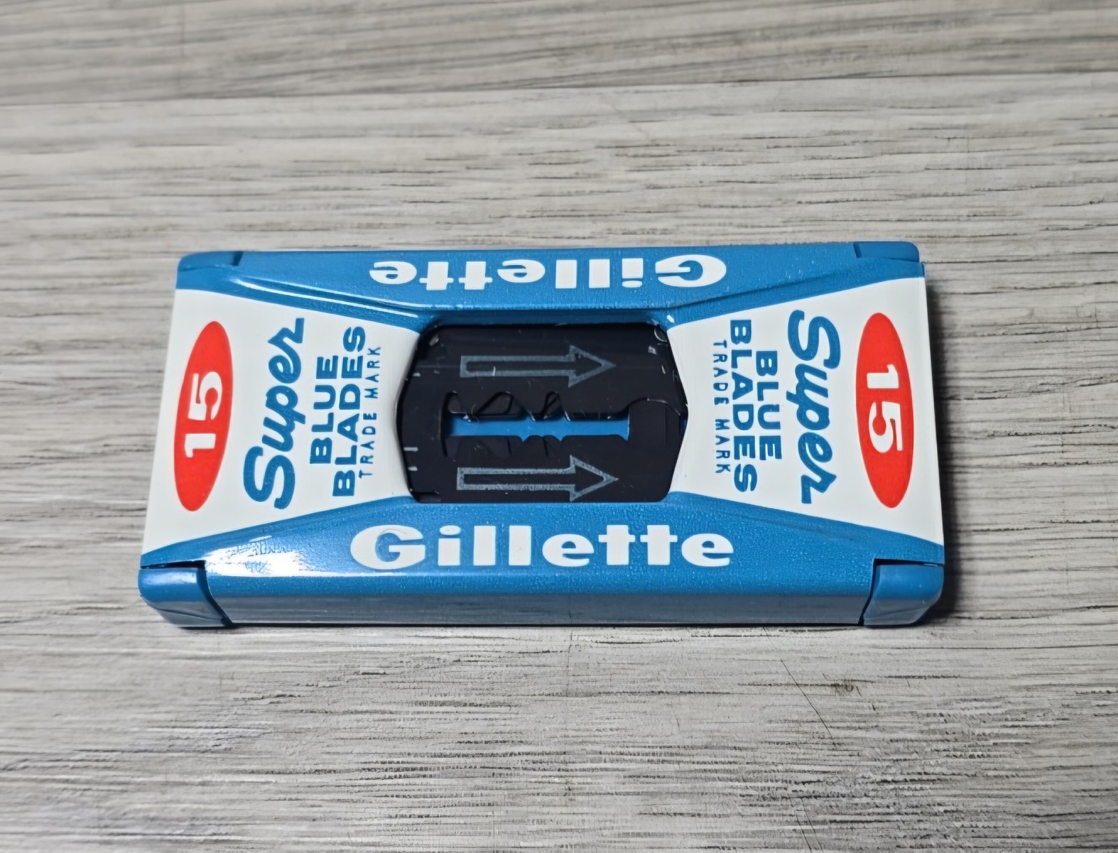 Vintage Super Blue Gillette Metal Blade Holder Case Box w/Blades