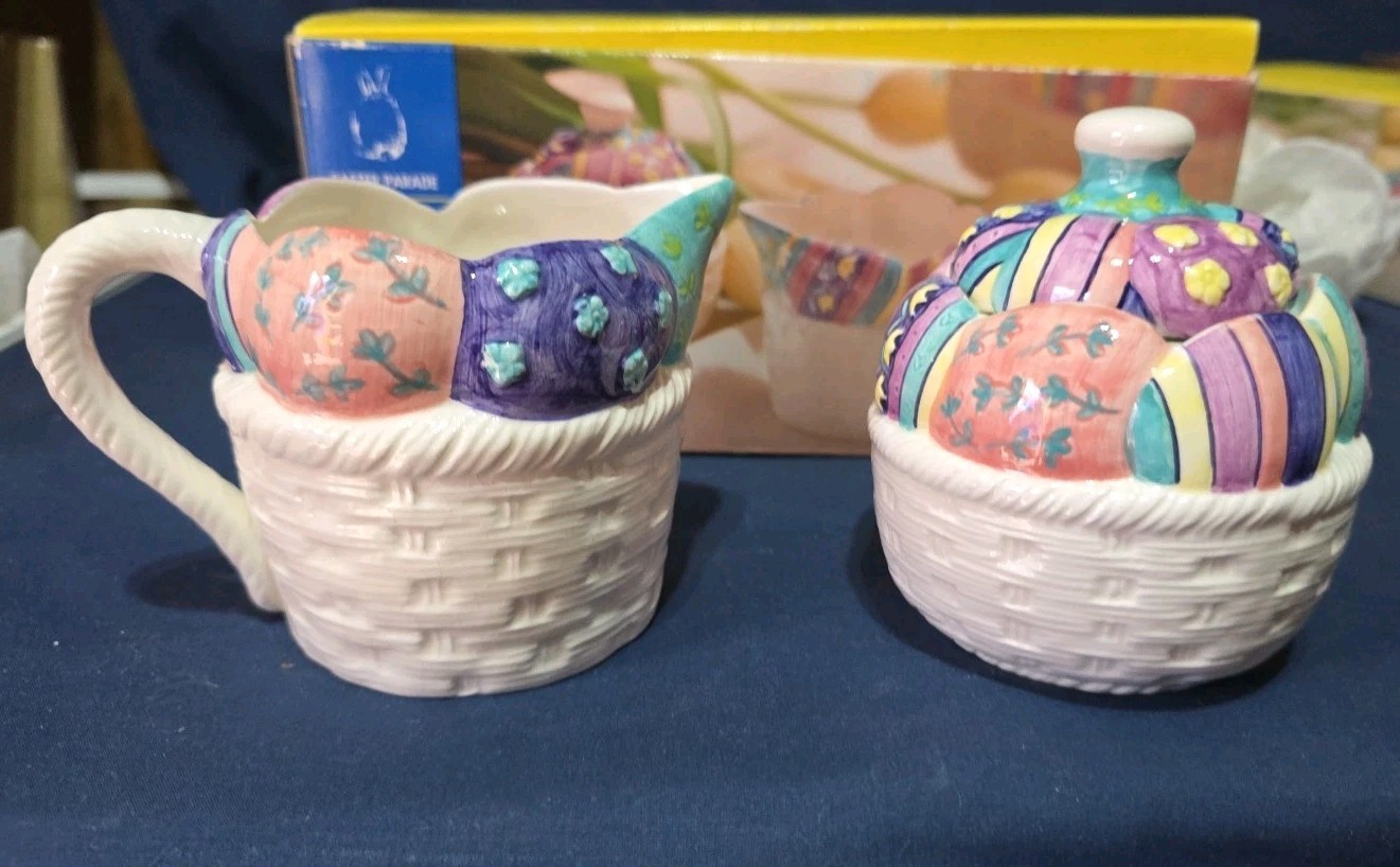 Vtg Spring Easter Sugar & Creamer Set of Two Easter Patade 