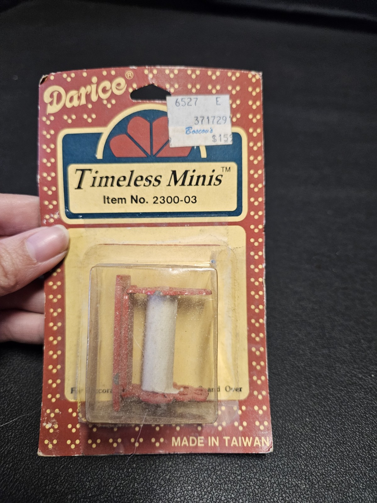VTG TIMELESS MINIS MINIATURE PAPER TOWEL DISPENCER STILL IN PACKAGE 1 1/2''X 2''