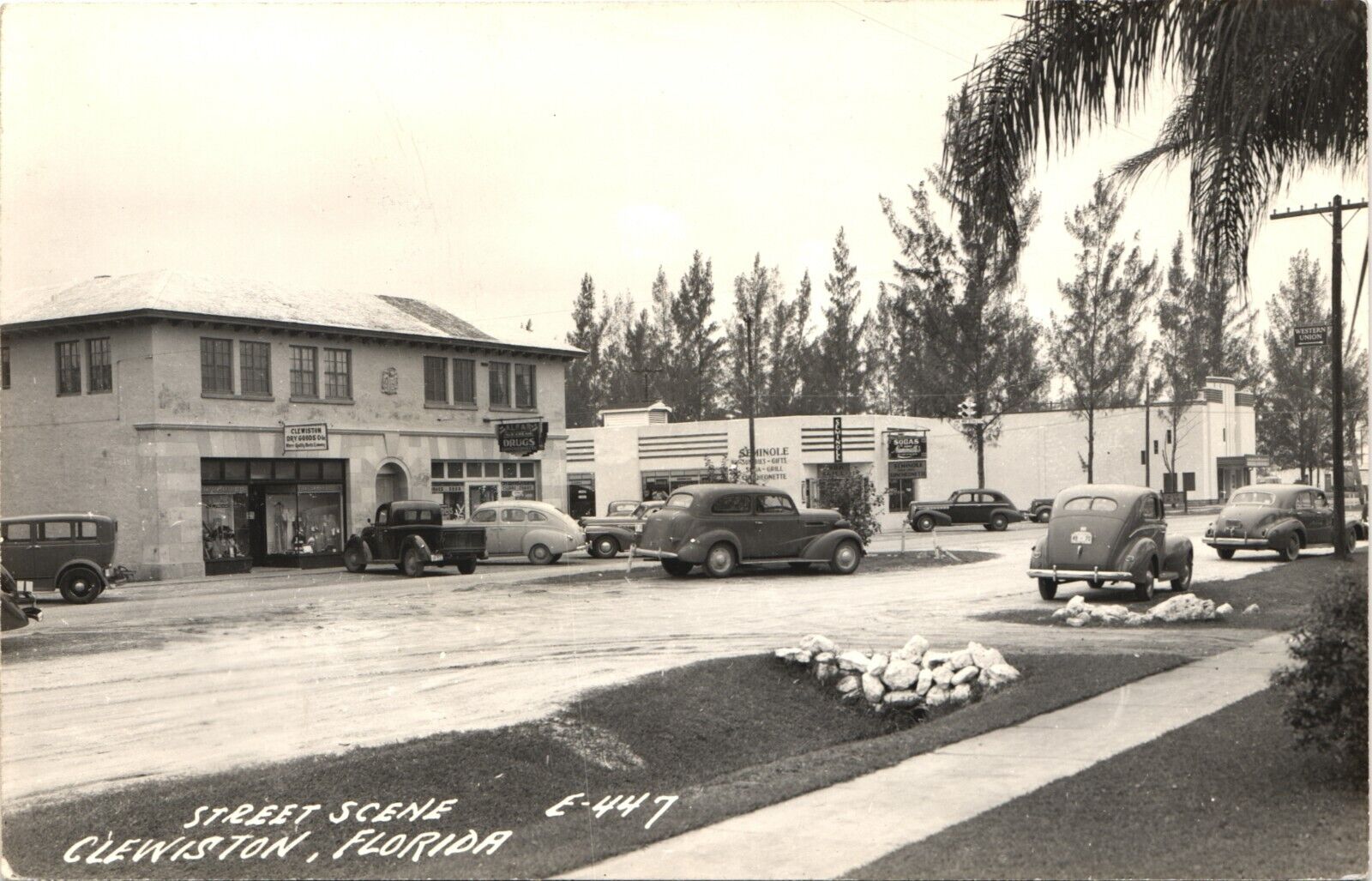 STREET SCENE vintage real photo postcard rppc CLEWISTON FLORIDA FL 1940s