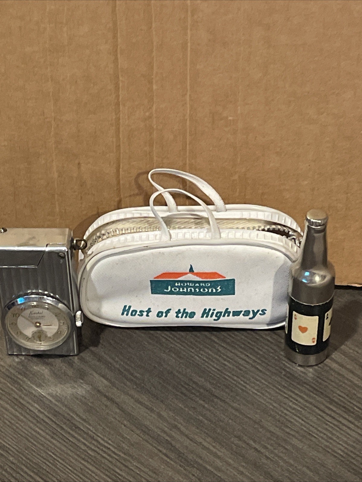 Vtg Howard Johnson's Pouch w/ WORKING France Robby Banker Watch Lighter Lot