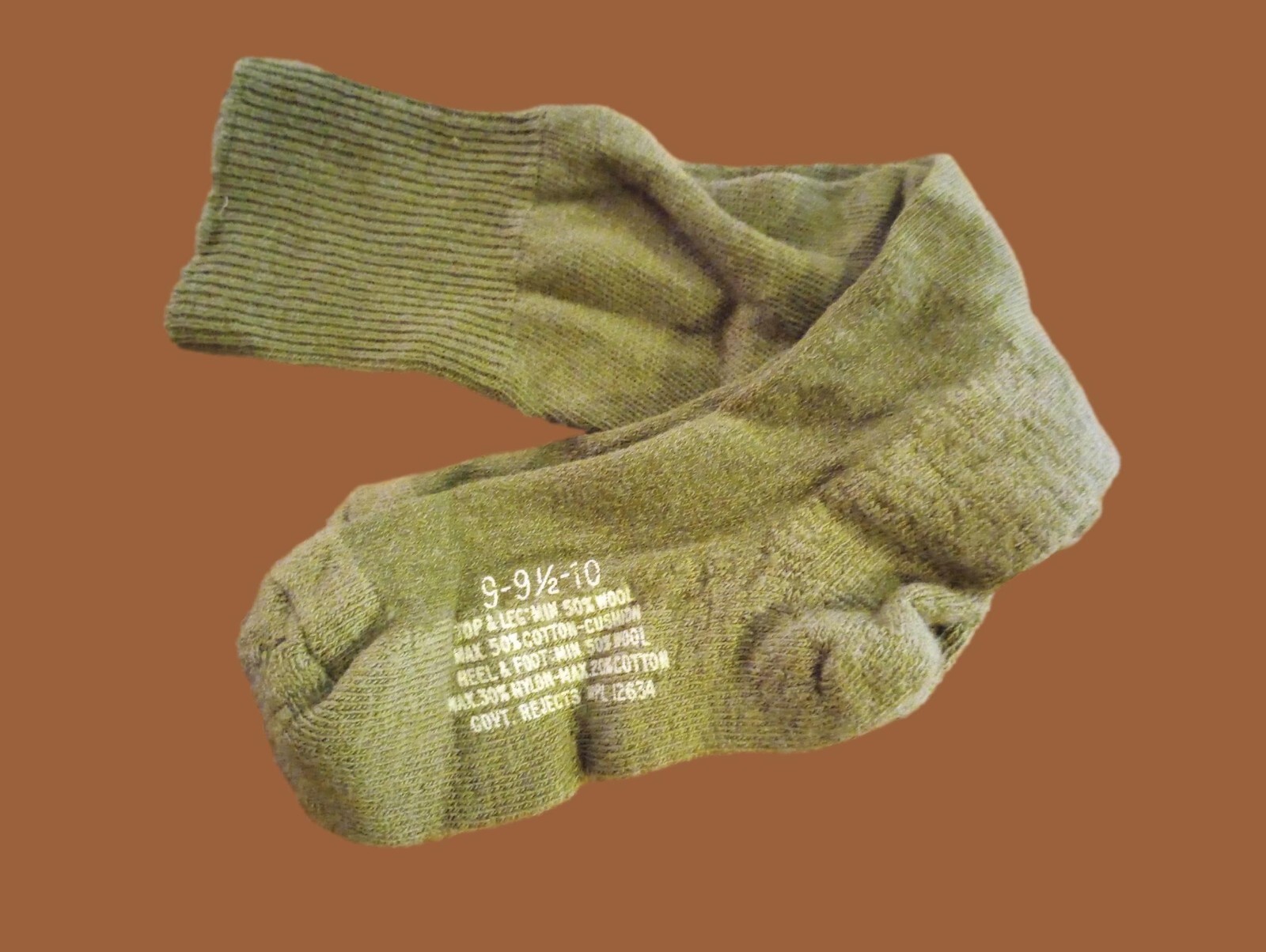 NEW MILITARY ISSUE CUSHION SOLE WOOL SOCKS U.S.A MADE OD GREEN SMALL 2 PAIRS NEW MILITARY ISSUE CUSHION SOLE WOOL SOCKS U.S.A MADE OD GREEN SMALL 2 PAIRS