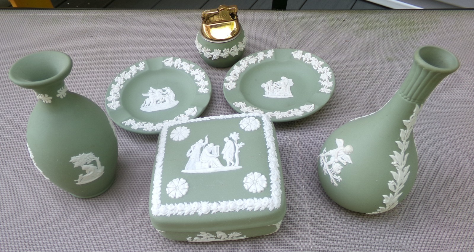 6-VTG 1960 Wedgwood Green Jasperware 2 Ashtray 2 Vases, 1 Lighter,1 Trinket Box 6-VTG 1960 Wedgwood Green Jasperware 2 Ashtray 2 Vases, 1 Lighter,1 Trinket Box