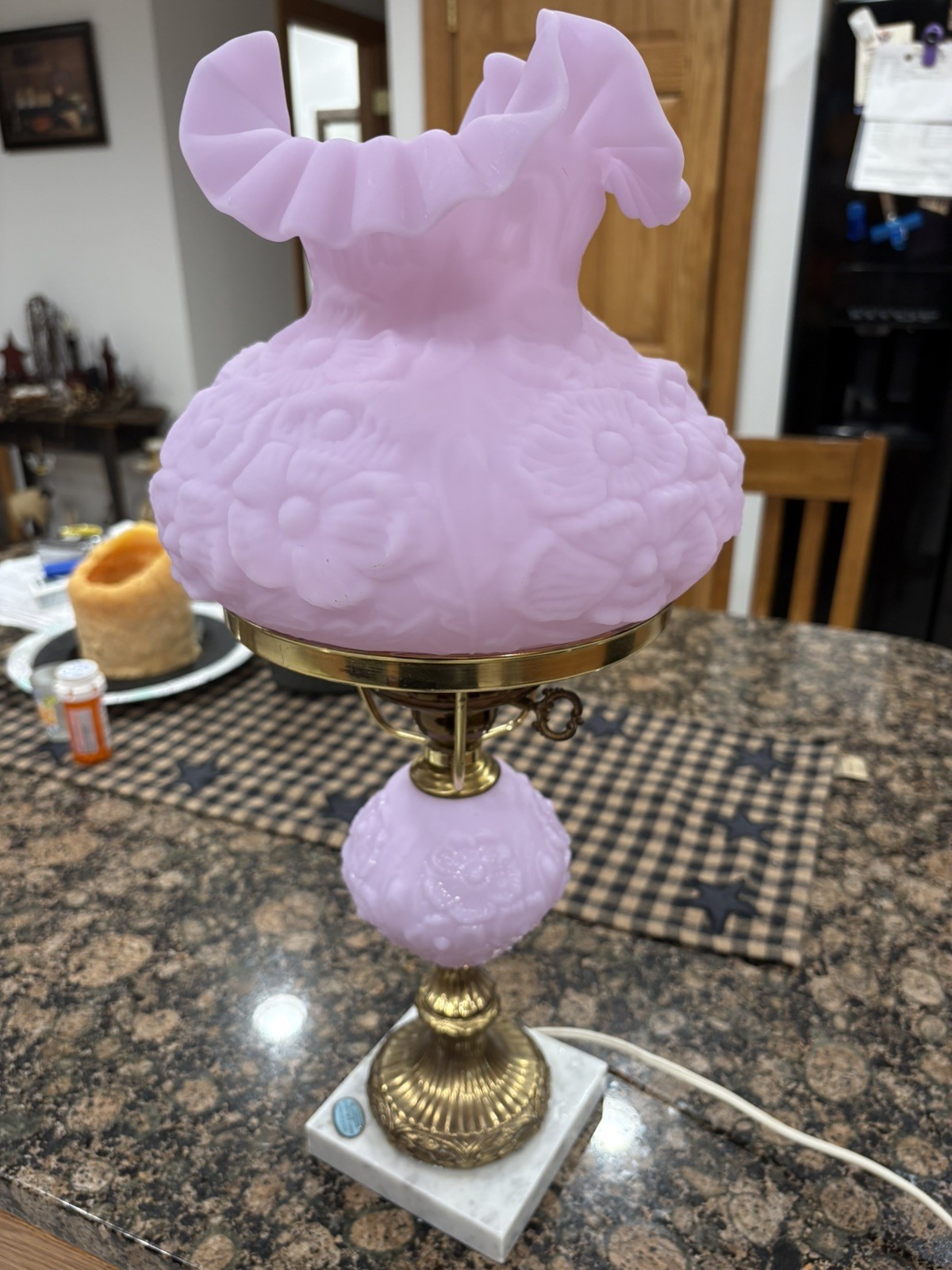 VINTAGE FENTON LAVENDER SATIN POPPY MARBLE BASE STUDENT LAMP RARE VINTAGE FENTON LAVENDER SATIN POPPY MARBLE BASE STUDENT LAMP RARE