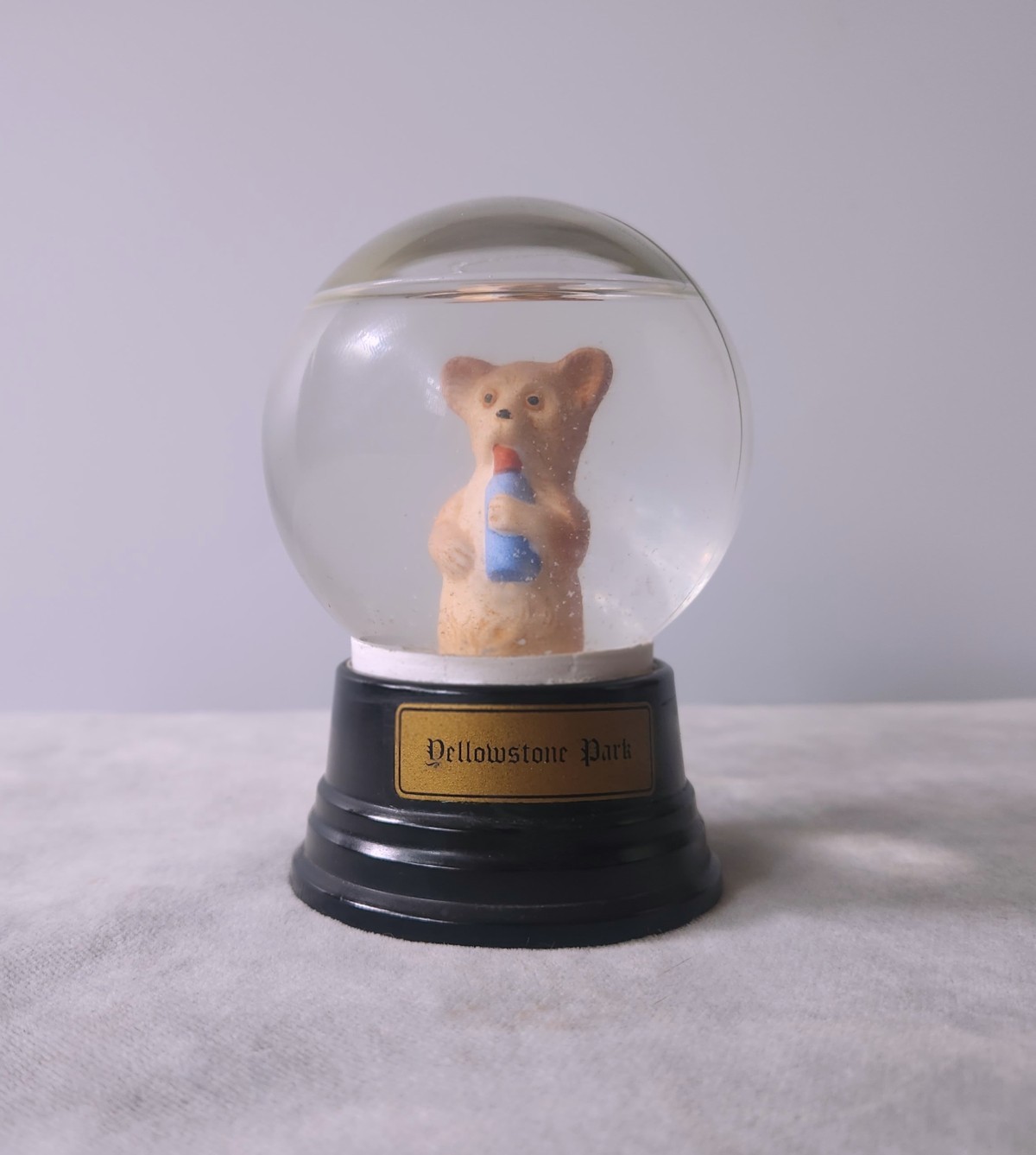 Rare 1960s Vintage Yellowstone National Park Snow Globe Cute Bear w/ Baby Bottle Rare 1960s Vintage Yellowstone National Park Snow Globe Cute Bear w/ Baby Bottle